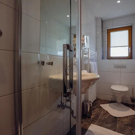 Gasthof Beim Kathrein - Inklusive Silvretta Card Premium 3*