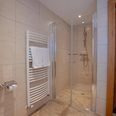 Beim Kathrein 게스트하우스 3*